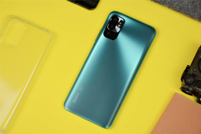 redmi 新机来了,5g手机百元售价,网友太厚道了
