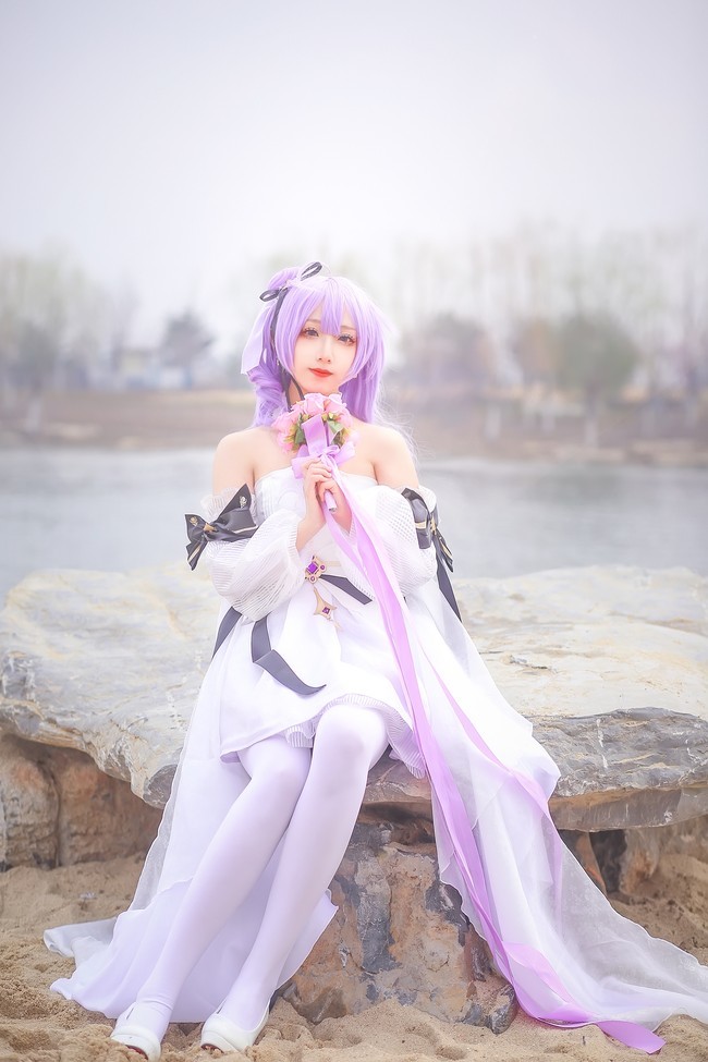 cos碧蓝航线独角兽唯美花嫁cos正片弥呆