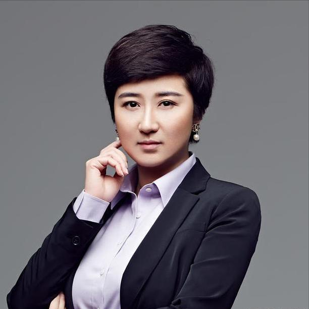 70大寿美女多张纪中活得逍遥小31岁娇妻布置现场温馨十足