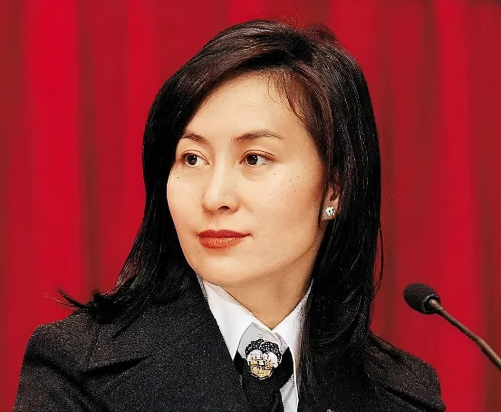 赌王去世一周年拥有千亿家产不算圆满女儿婚姻不幸皆有他造成