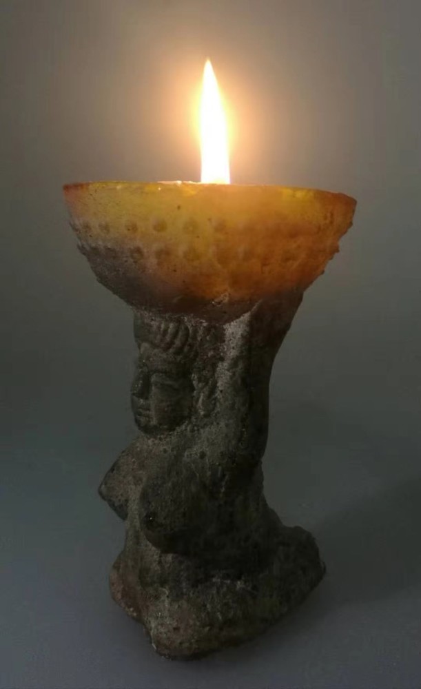 成都古灯文化博物馆展示峥嵘岁月里灯具的七十二变