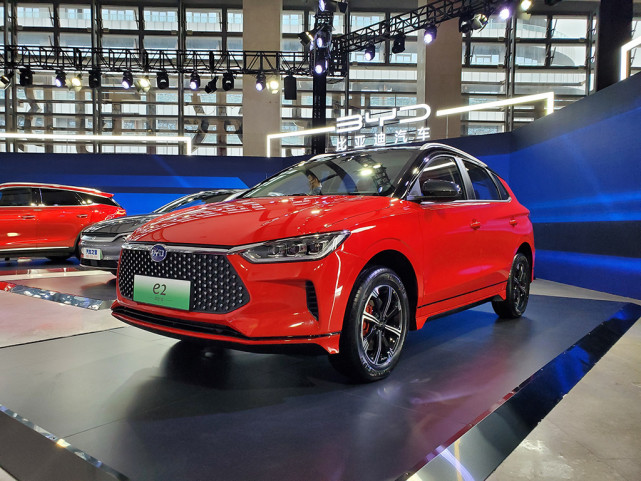 比亚迪汽车作为最早进军新能源汽车领域的品牌,比亚迪e2是重点推出的