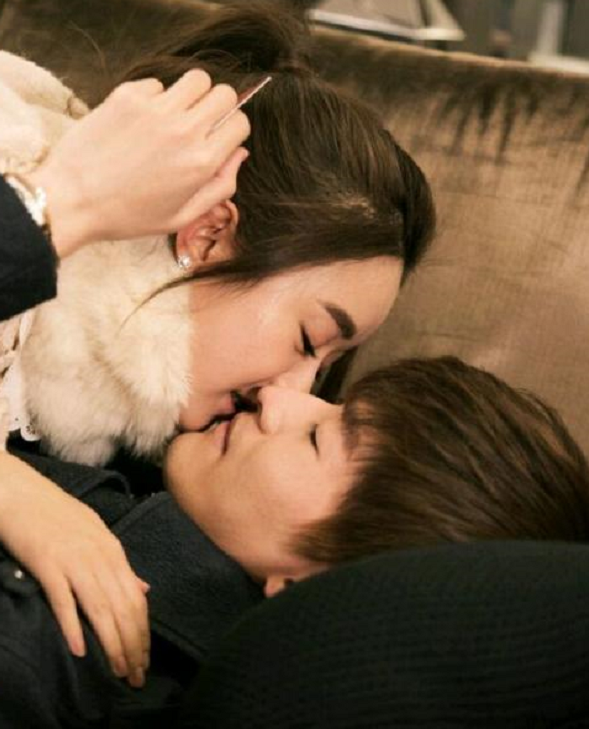 张翰撒谎穿帮为恋爱三年半不拍吻戏与郑爽娜扎恋爱从未停吻