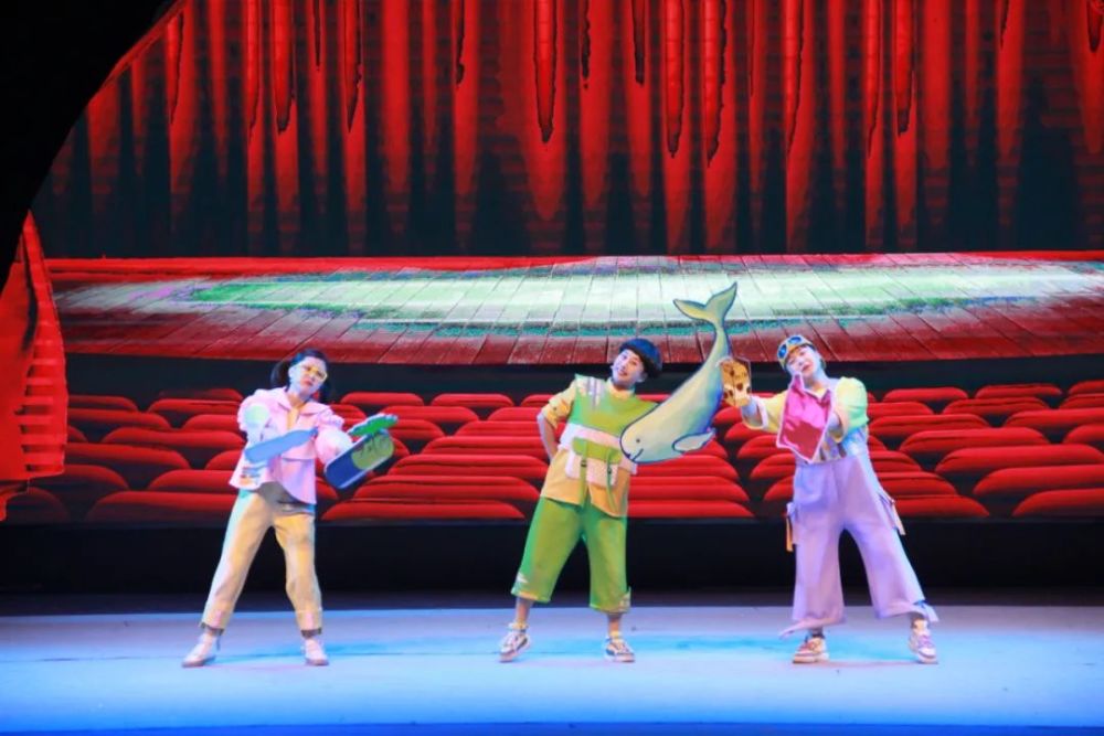 《小江豚归来》6月1日正式公演