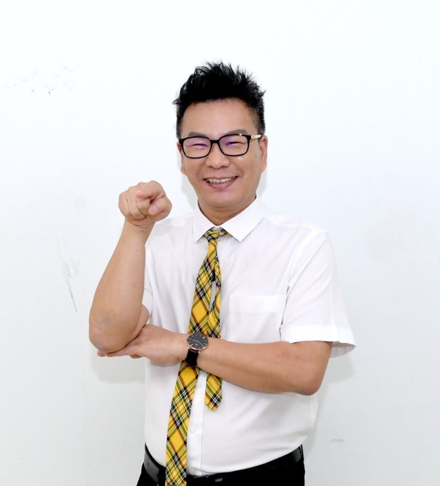 收入丰厚53岁沈玉琳搬新家为生二胎做准备开直播曝光八千万豪宅