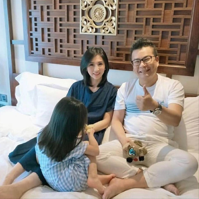 沈玉琳更表示宅在家中的时间多了,突然发现老婆的厨艺变好,一家人天天