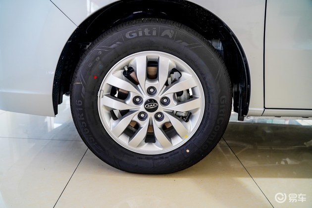 实用至上现金优惠8000元到店实拍2021款江淮瑞风m4