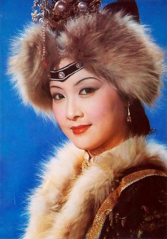 她是杭州第一美女却插足有妇之夫后未生育被抛弃今整容变残