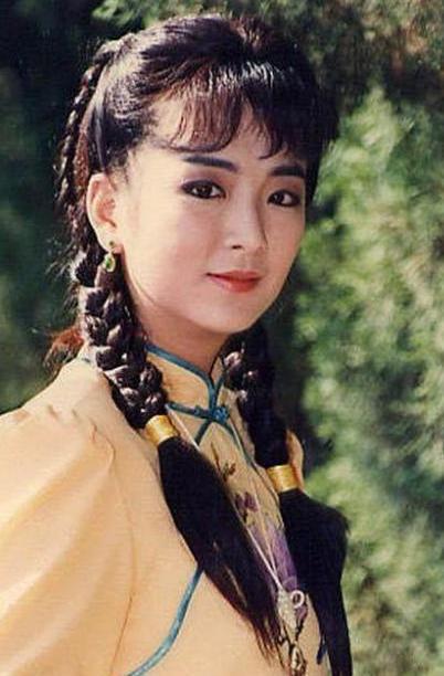 琼瑶干女儿赵永馨遭初恋家暴恐吓2003年又险为爱跳楼如今还好吗