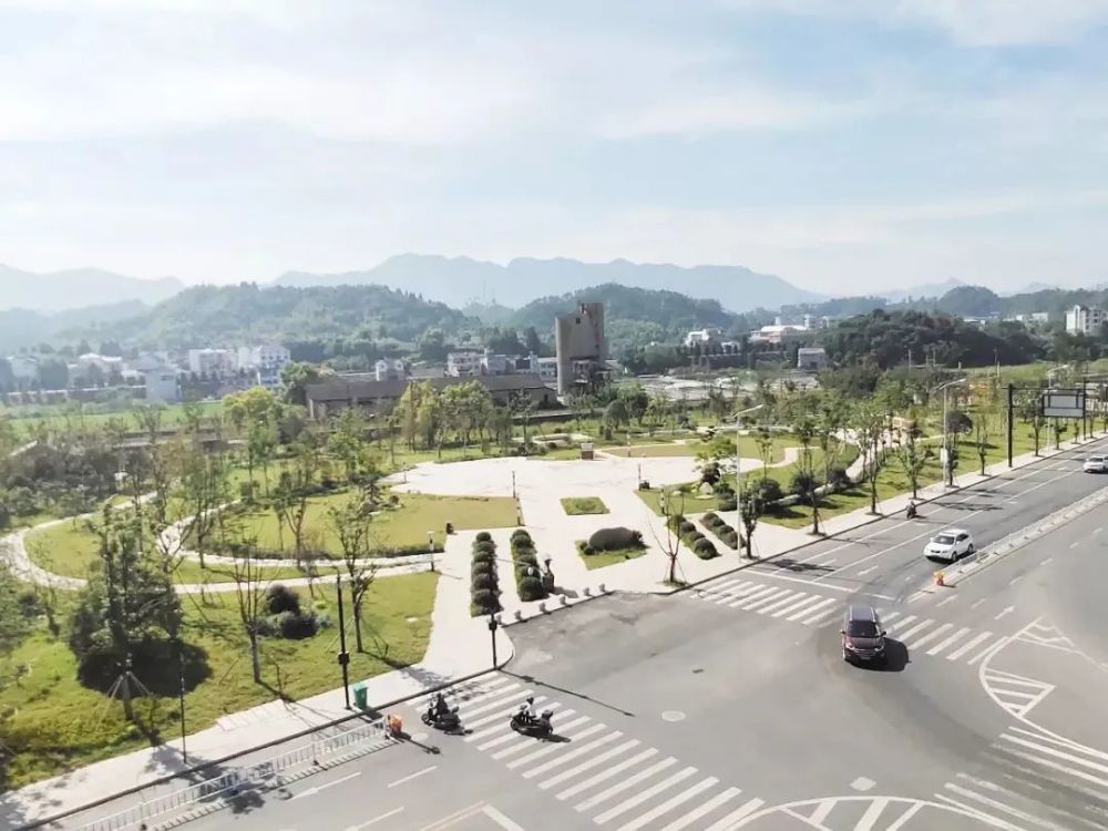 无西瓜不夏天 更楼第三届西瓜节来啦!