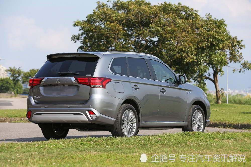全新一代三菱outlander phev城市路况下试驾报告