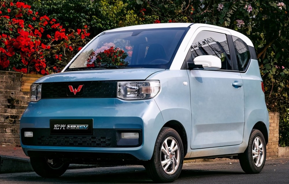 五菱版smart新入门电动车出炉两门两座造型呆萌