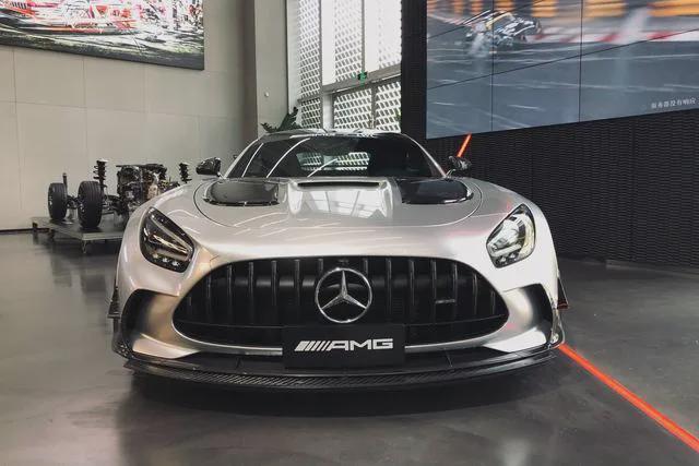 奔驰最强性能车上市amggtblackseries售36888万元