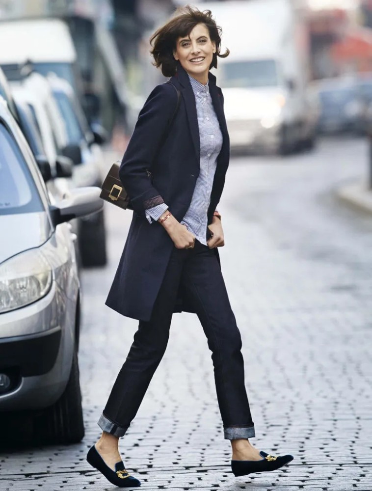 看完法国女人的日常穿搭,才明白:越是基本款,越能穿出优雅高级