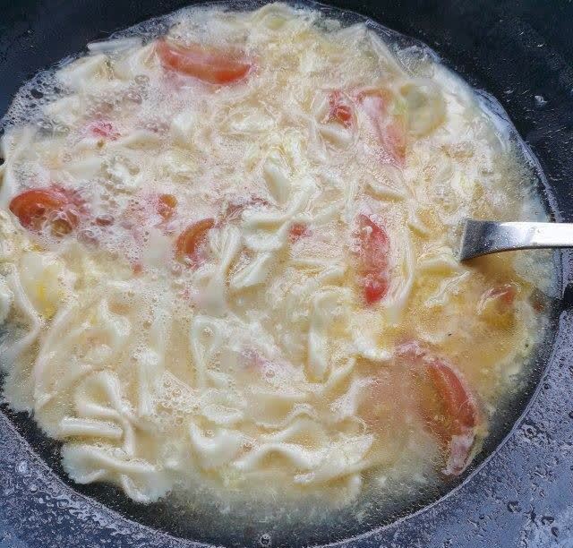 番茄鸡蛋蝴蝶面宝宝爱吃味道真的不错