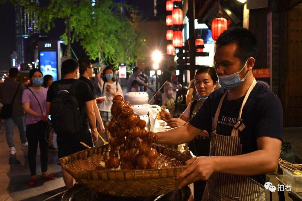 成都城市人口_「城市竞争」成都2093万人口,扩大了中西部第一的领先优势
