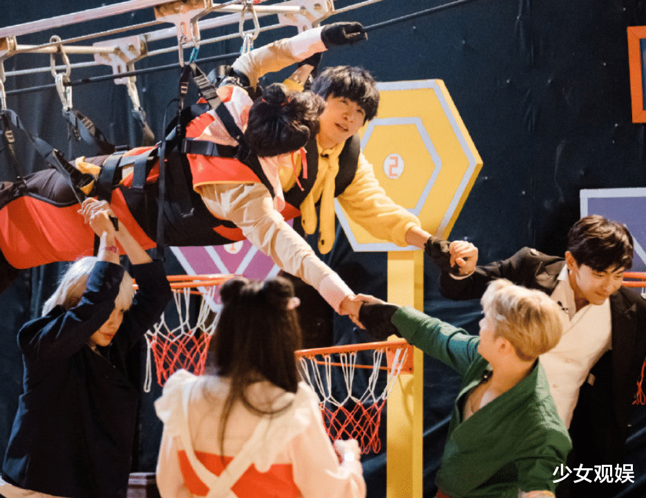 密逃3下期要火刘耀文白敬亭惊喜现身连看3遍预告不停