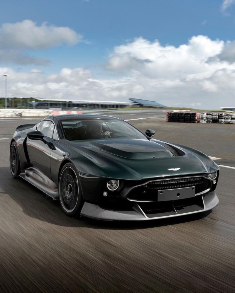 独一无二,天价,目前马丁最强手波车型!阿斯顿·马丁victor