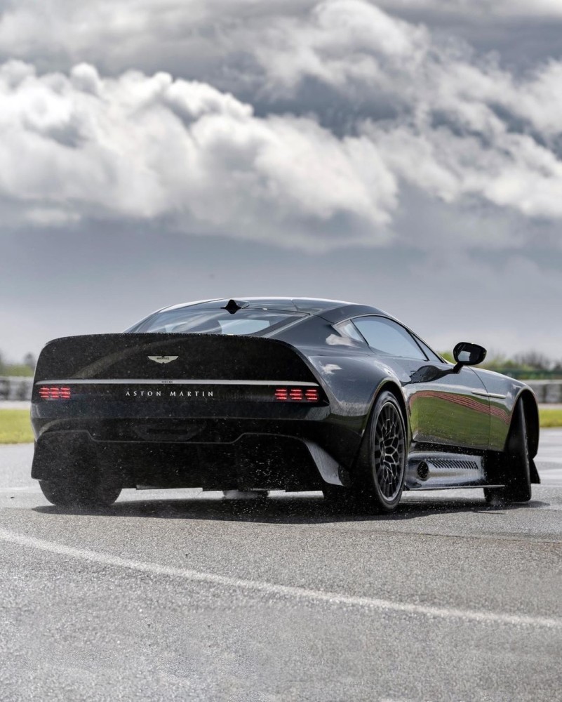 独一无二,天价,目前马丁最强手波车型!阿斯顿·马丁victor