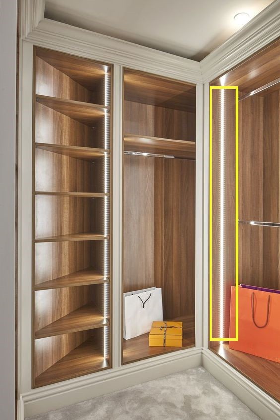 邻居有远见,多花1万,衣帽间柜子侧边装竖状灯带,实用又美观!