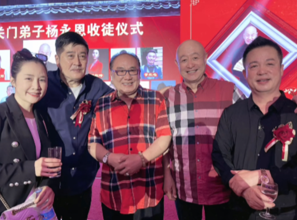 演員林威,知名導演尤小剛,相聲名家陳寒柏,劉際,歌手宇桐非,星光大道