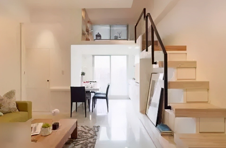 越来越多有钱人买层高很高的户型,回头就改成小复式,好机智!