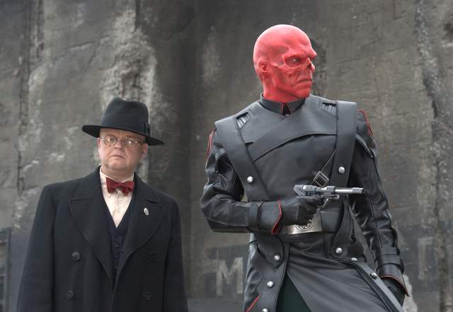 美版的九头蛇是这样的:话说在很久以前,地球出现了一位强大的异能人