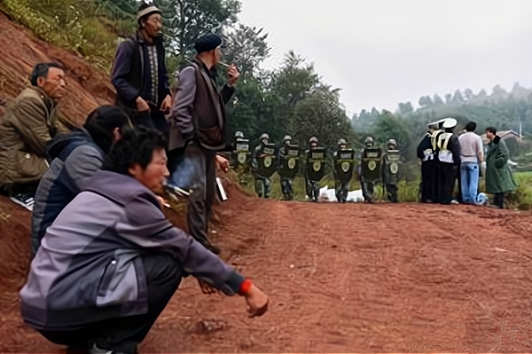 案件回顾:云南曲靖变态杀人狂魔,向父母要钱遭拒连杀19个亲人