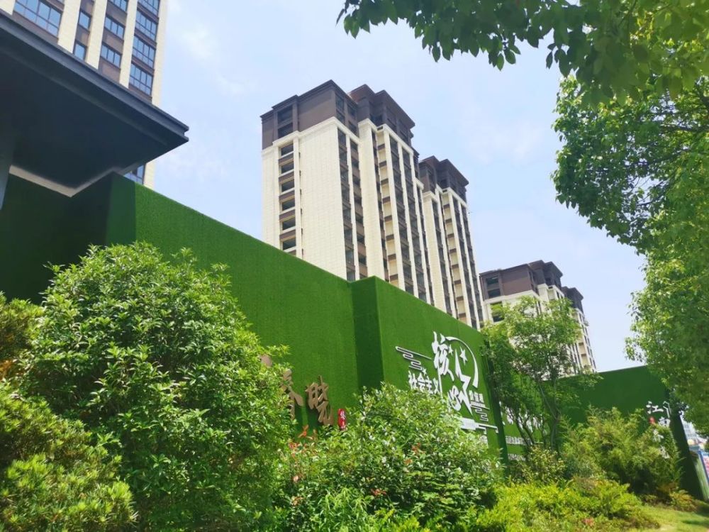今天就带大家一起走进海盐,走进他的魅力人居江南春晓:建成后,海盐与