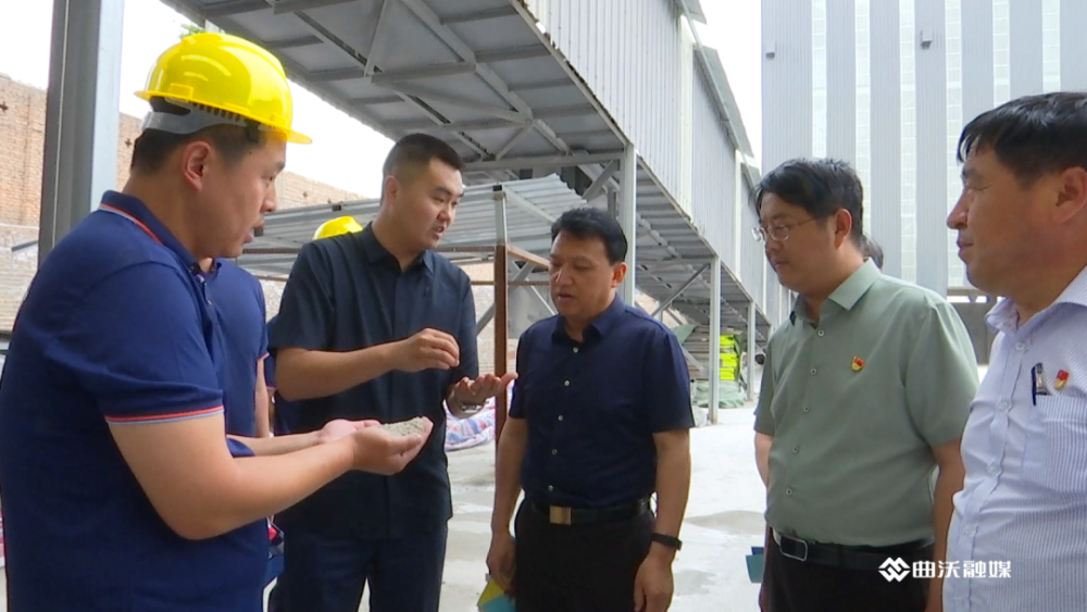 武耀忠一行先后前往天赐玫瑰示范基地,临汾市乔岳建材