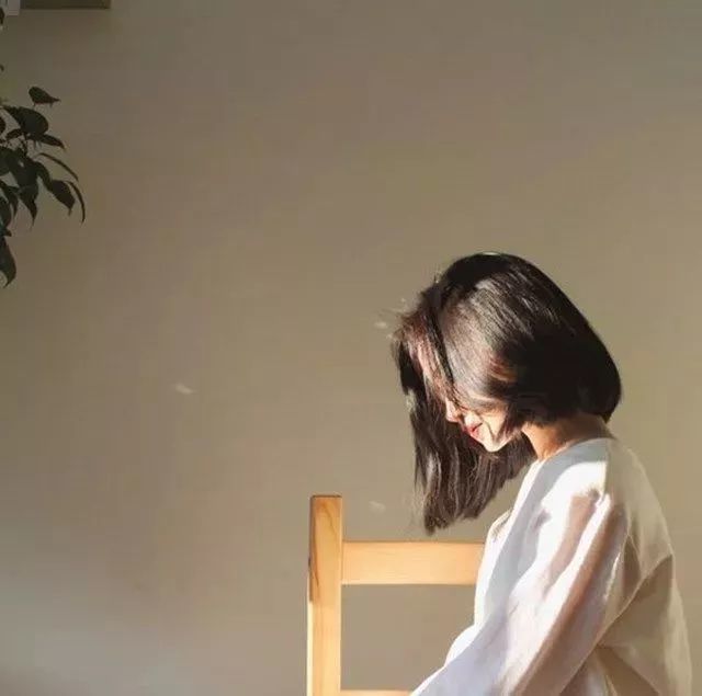 优质女头:短发 气质 女生头像