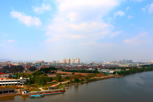 浙江地级市gdp排名_浙江这个无奈的城市,其发展潜力巨大,但GDP仅为250亿元