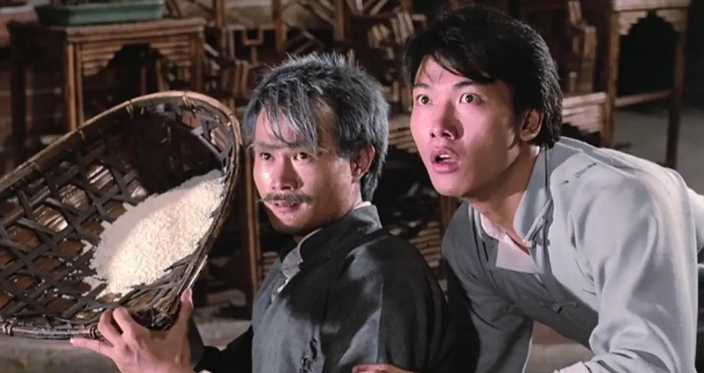 林正英弟子钱小豪:因怪癖丑闻自毁前程,当红时周润发为他作配角