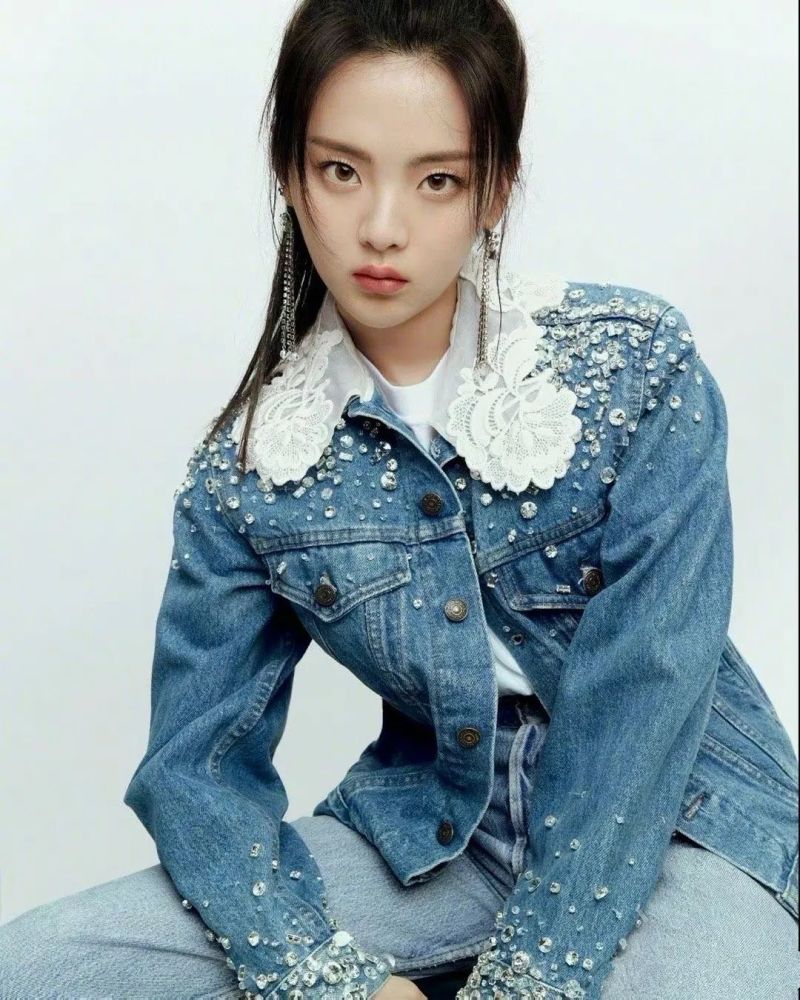 miumiu的牛仔装穿在杨超越的身上,气质清新时尚,还有高级感_腾讯新闻