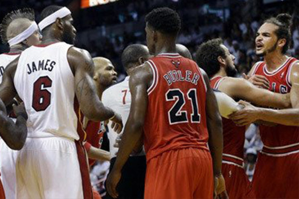 皮尔斯 詹姆斯NBA5大死敌，格林、皮尔斯不沾边，一人曾经当场放倒詹皇。