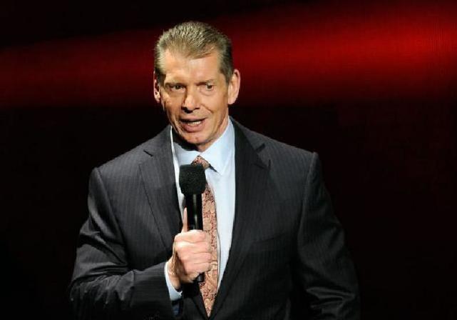 76岁的wwe老板麦克马洪,健身狂热者,他的人生有多疯狂?|文斯·麦克马