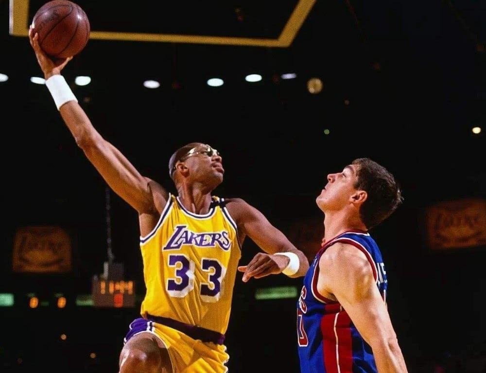 重排nba历史五大中锋拉塞尔仅排第五奥尼尔第二那第一呢