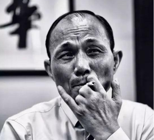 江西赌王尧建云因出千被砍手脚变身反赌斗士却未得善终