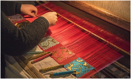 蚕桑之史|当丝绸"邂逅"文物|丝绸|蹙金绣|金衣|五星出东方利中国