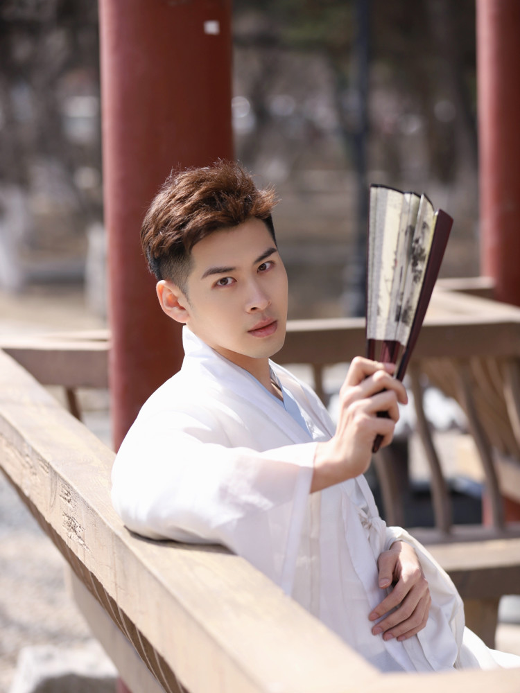 古风真人男生头像起绕中庭独步一天星斗文章