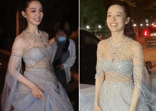 吉娜产后4个月上央视晚会!穿透视纱裙身材完美,皮肤白净气质佳