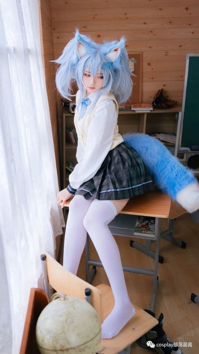 cos:少女前线pa15cos正片@莺声巧