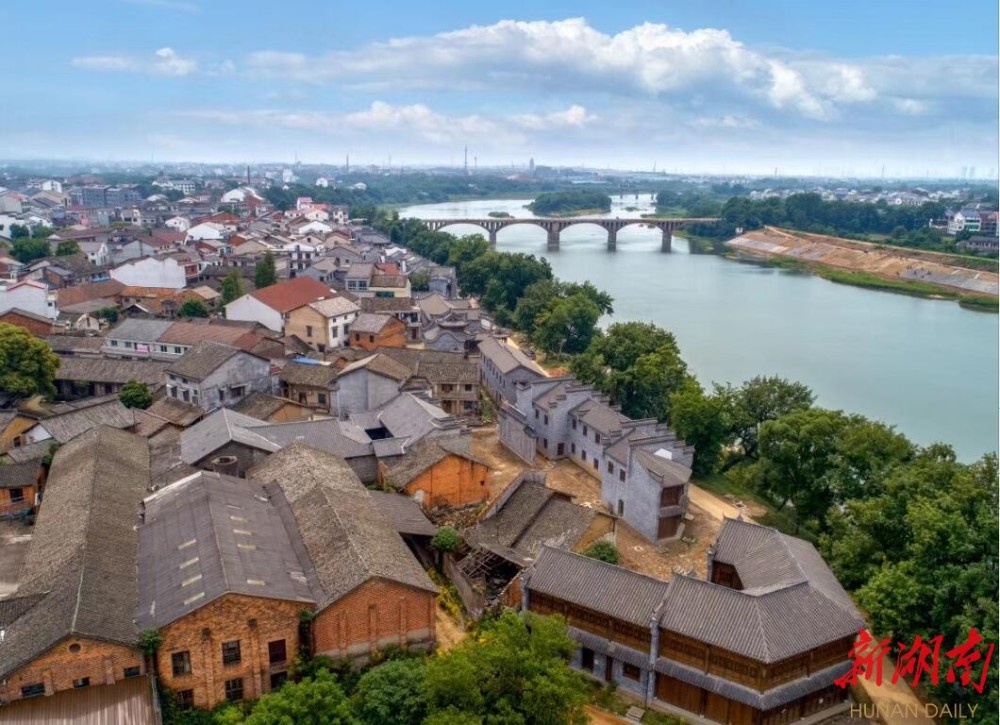 世界有条汨罗江