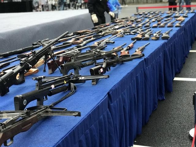 湖北警方收缴的枪支