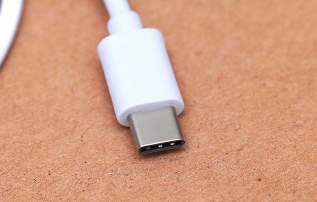 usb type-c接口的功率即将从100w变为240w_腾讯新闻