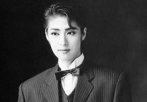 竟让丰田太子爷放弃联姻三井这个宝冢美女什么来头