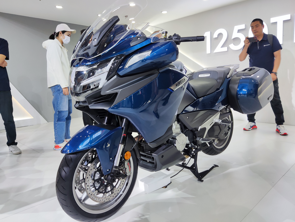 北京摩展春风800mt售价57680元起1250trg700clxsport齐登场