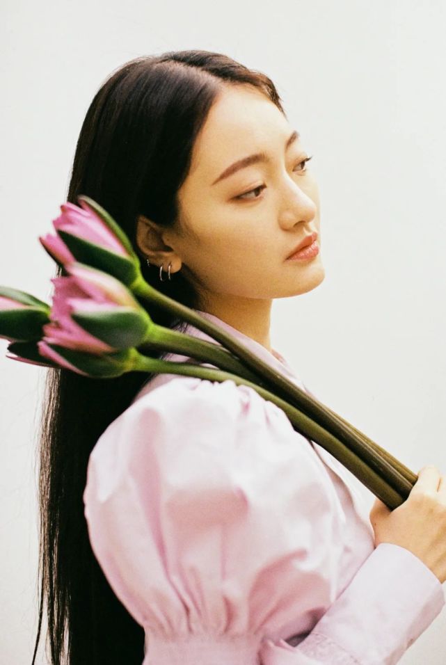 丁博初夏写真欣赏 赏花少女氤氲初恋的味道