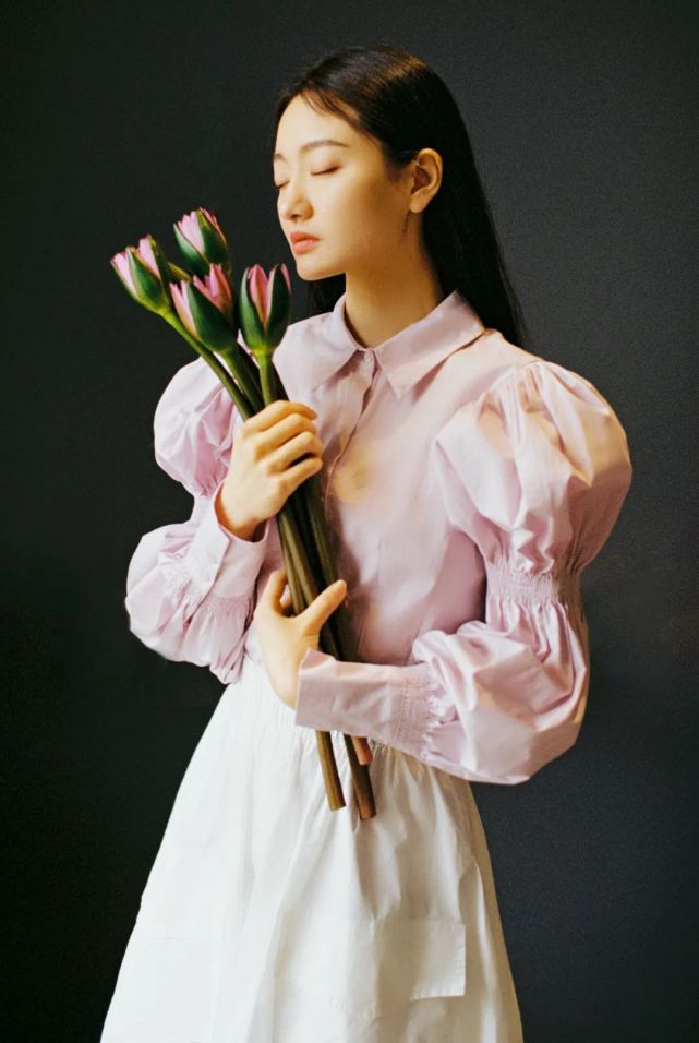 丁博初夏写真欣赏赏花少女氤氲初恋的味道