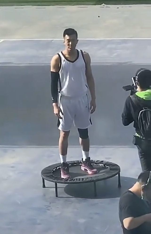 aj36郭艾伦专属配色或许具备这些特点